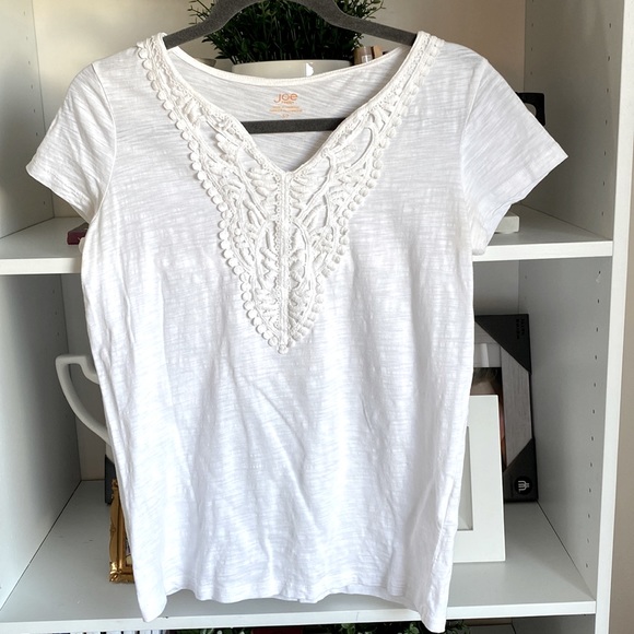 White on White T-Shirt from Joe Fresh - Picture 1 of 3